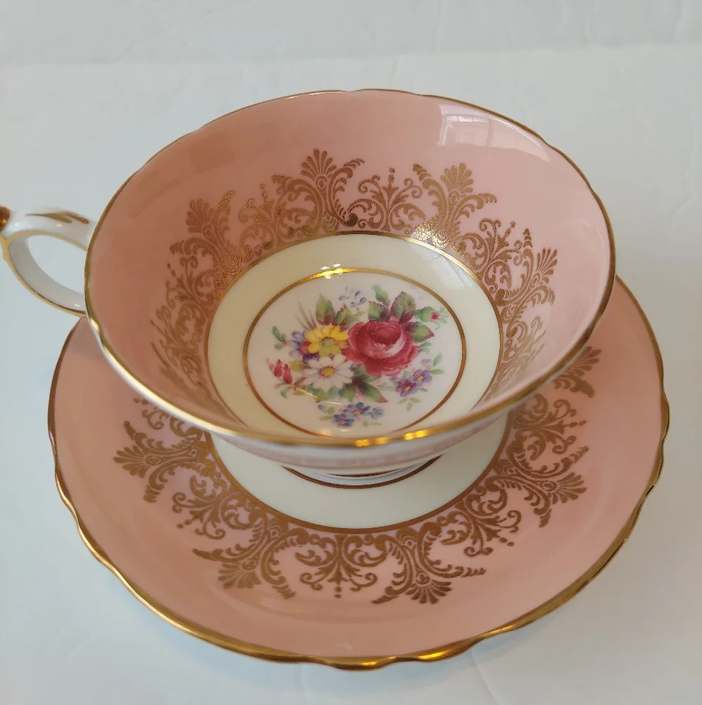 Paragon Pink Gold Filigree Tea Cup & Saucer - Picture 2 of 11